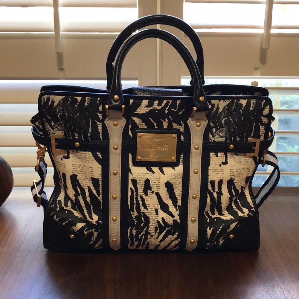 8/25 LAST DAY📦 L.A.M.B. Mandalay Newsprint Zebra Print Bag